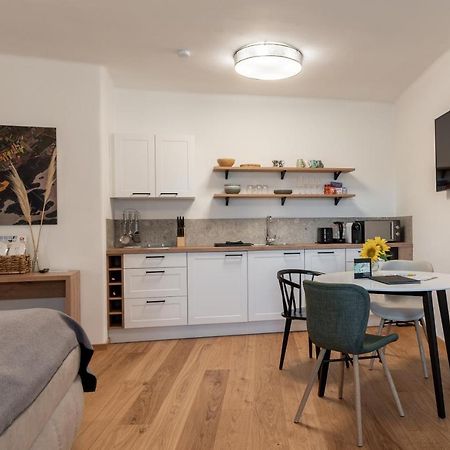 Apartments Galumbo - Bleiben & Geniessen Illmitz Bagian luar foto